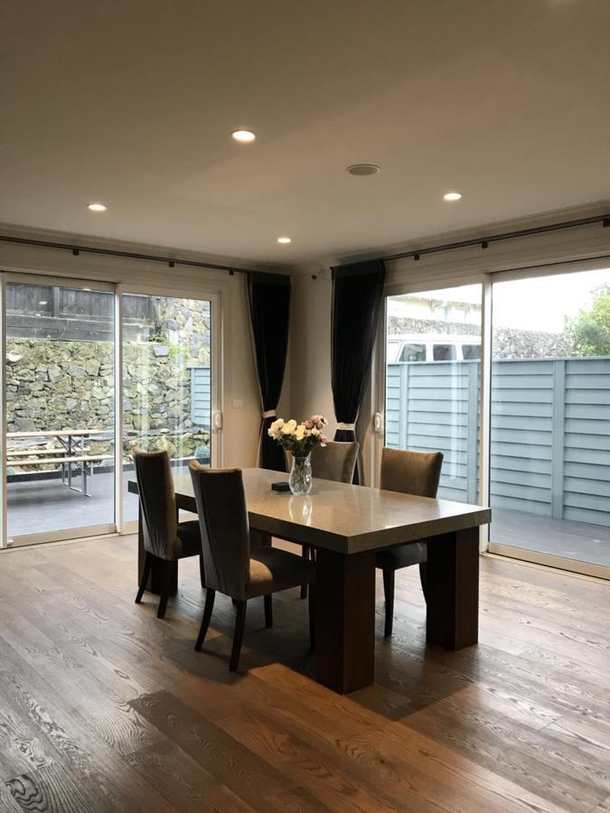 Emily'S Holiday House, Newmarket โอ๊คแลนด์ ภายนอก รูปภาพ